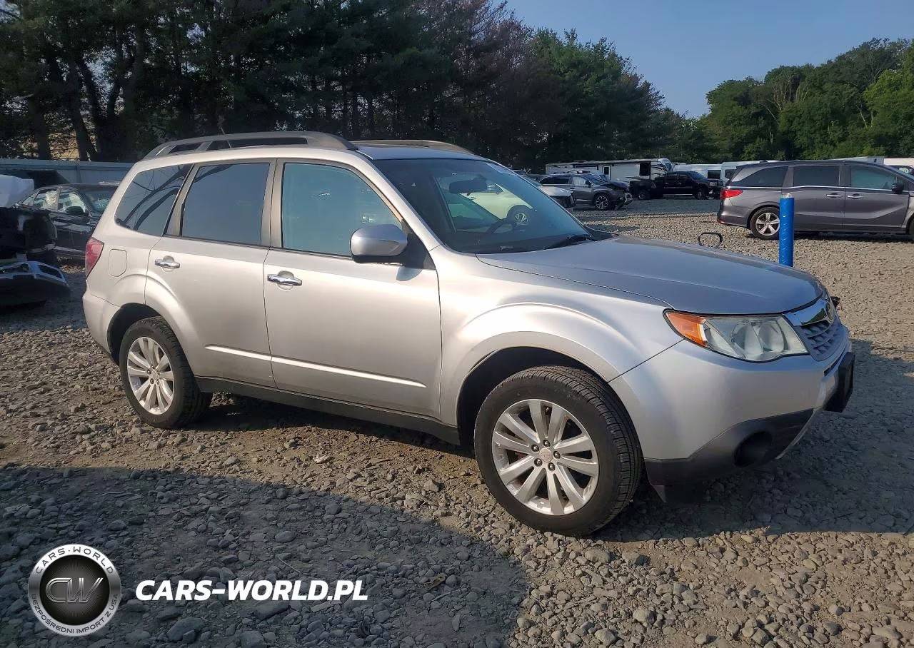 2011 Subaru Forester VIN:JF2SHADC4BH701061 - 4