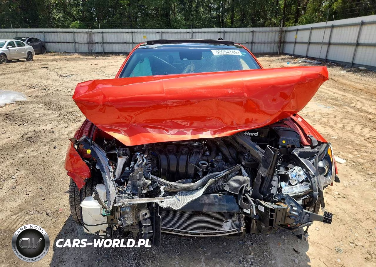 2019 Hyundai Veloster 2.0L Premium VIN:KMHTG6AF8KU008854 - 5