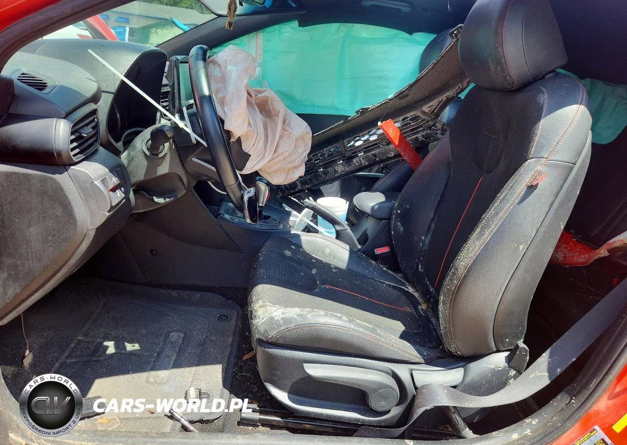 2019 Hyundai Veloster 2.0L Premium VIN:KMHTG6AF8KU008854 - 7
