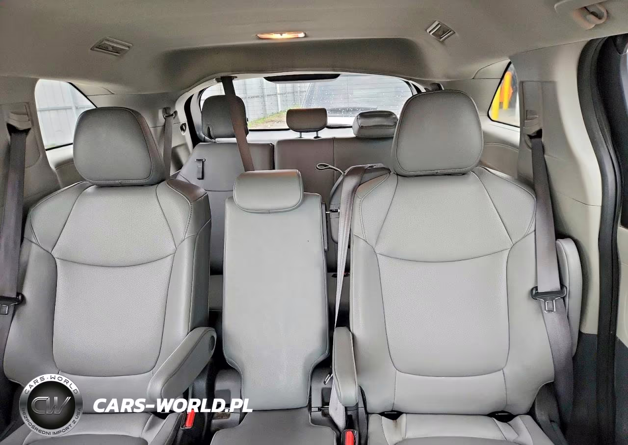 2024 Toyota Sienna Xle VIN:5TDYRKEC6RS206070 - 10
