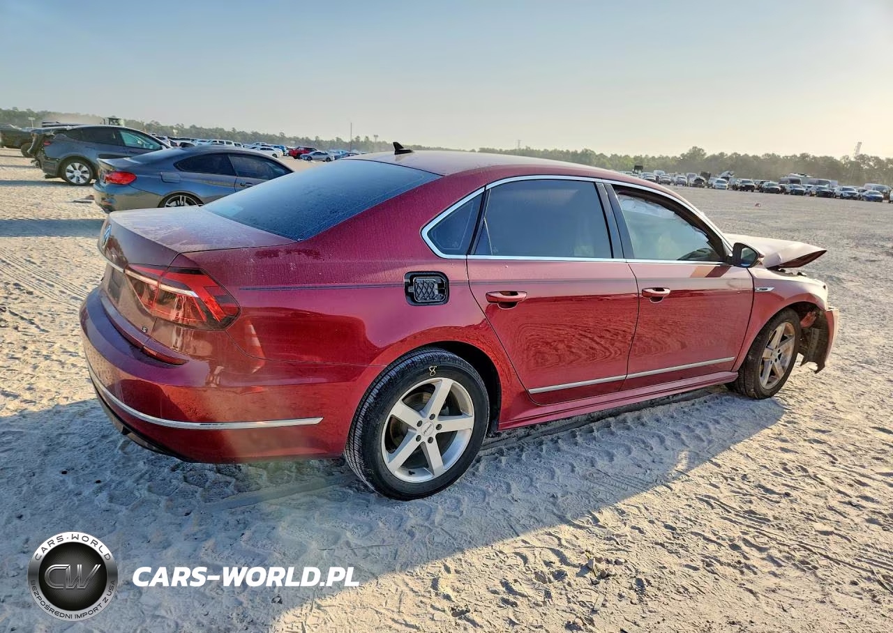 2017 Volkswagen Passat R-Line VIN:1VWDT7A32HC072920 - 3