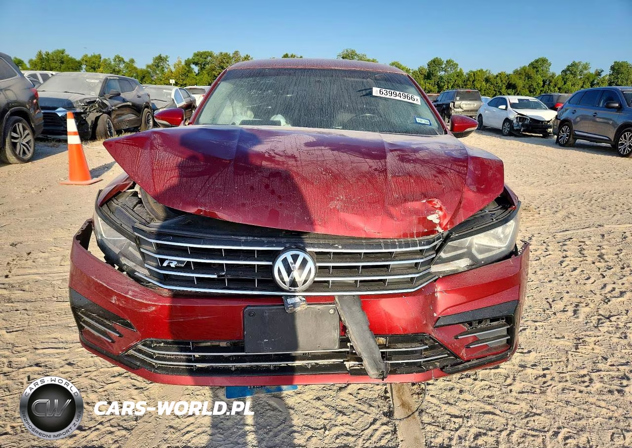 2017 Volkswagen Passat R-Line VIN:1VWDT7A32HC072920 - 5