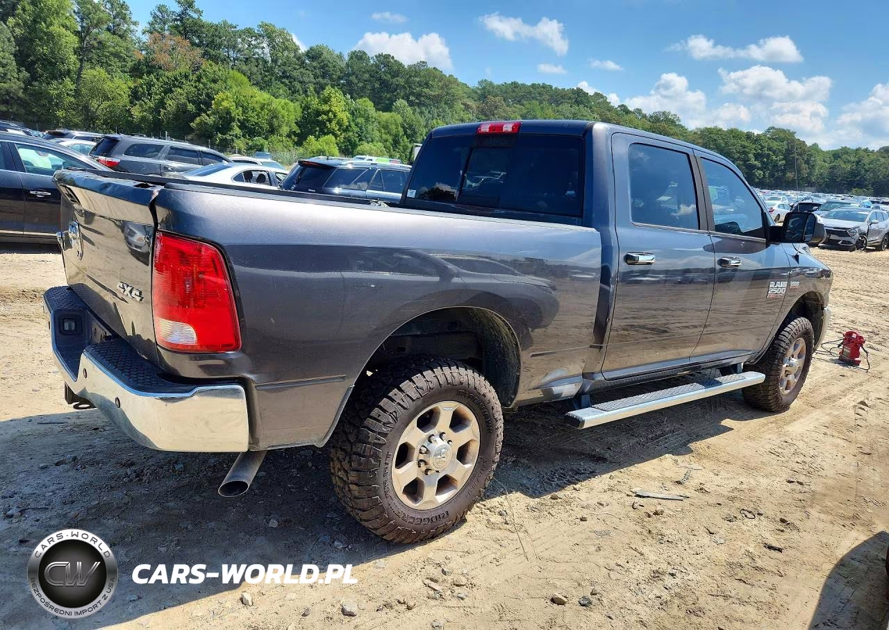 2016 Ram 2500 Slt VIN:3C6UR5DJ1GG310923 - 3