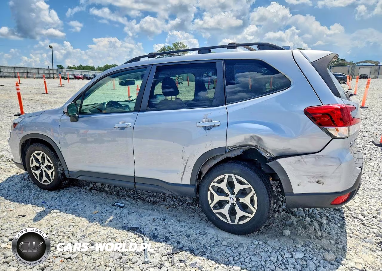 2019 Subaru Forester Premium VIN:JF2SKAEC5KH525041 - 2