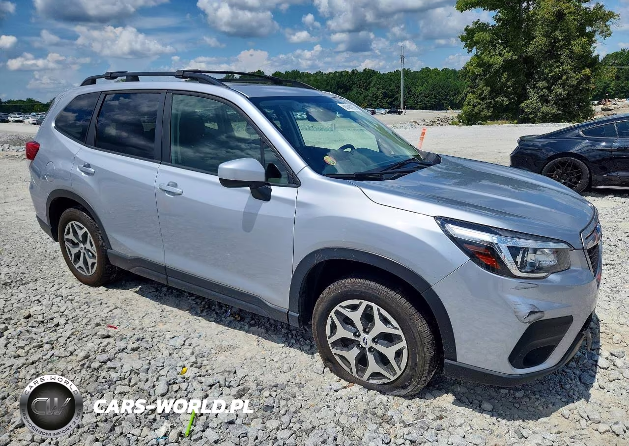 2019 Subaru Forester Premium VIN:JF2SKAEC5KH525041 - 4