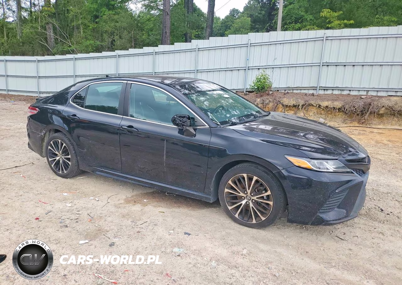 2020 Toyota Camry Se VIN:4T1G11AK3LU333626 - 4
