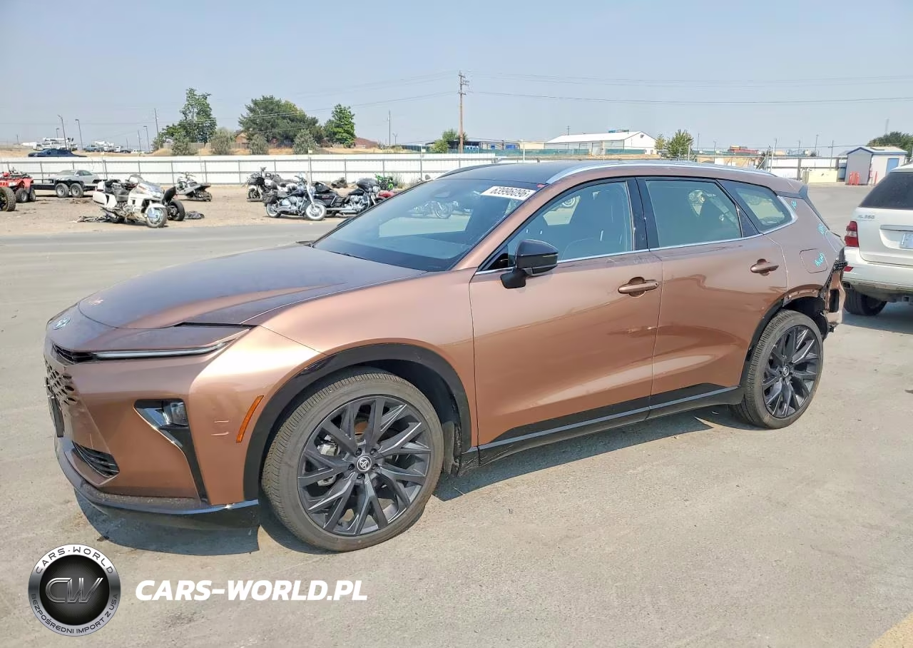 2025 Toyota Crown Signia Limited – zdjęcie 1 z 13