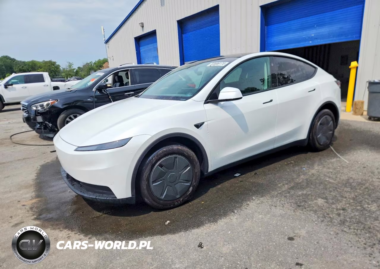 2026 Tesla Model Y VIN:7SAYGDED8TA690698 - 1