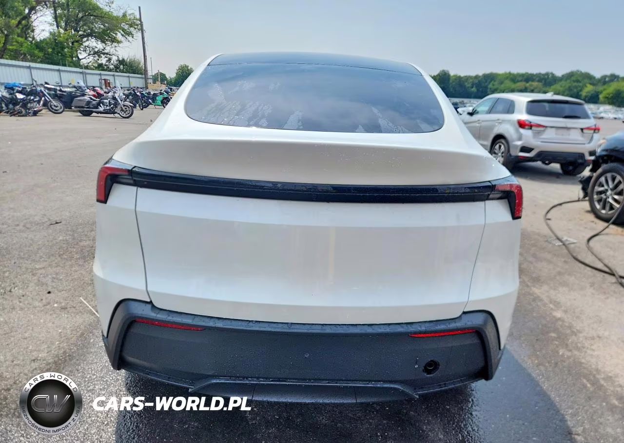 2026 Tesla Model Y VIN:7SAYGDED8TA690698 - 6