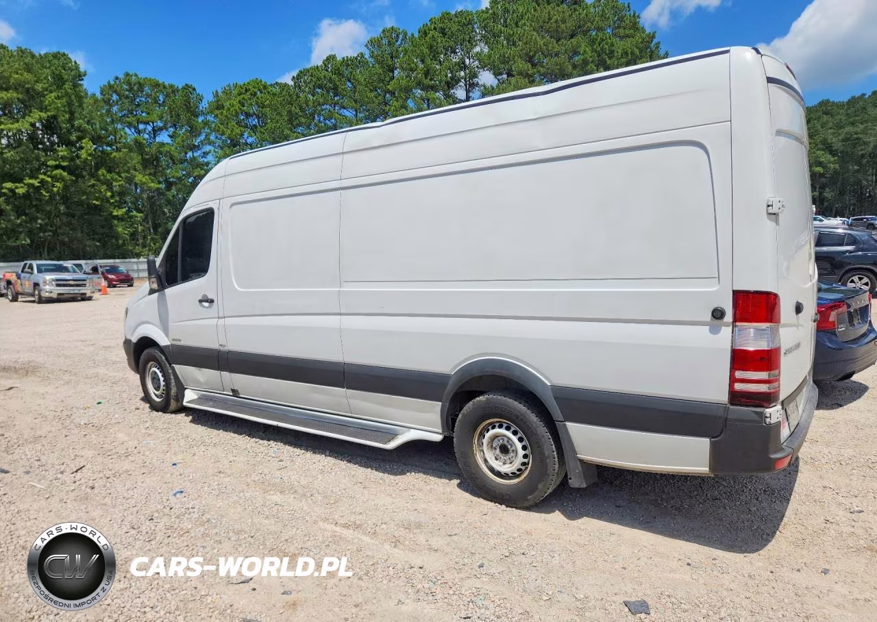 2015 Mercedes-Benz Sprinter 2500 VIN:WD3PE8CC4FP148067 - 2