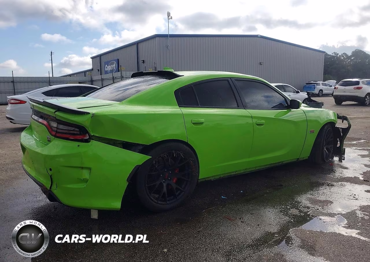 2019 Dodge Charger Scat Pack VIN:2C3CDXGJ7KH718317 - 3