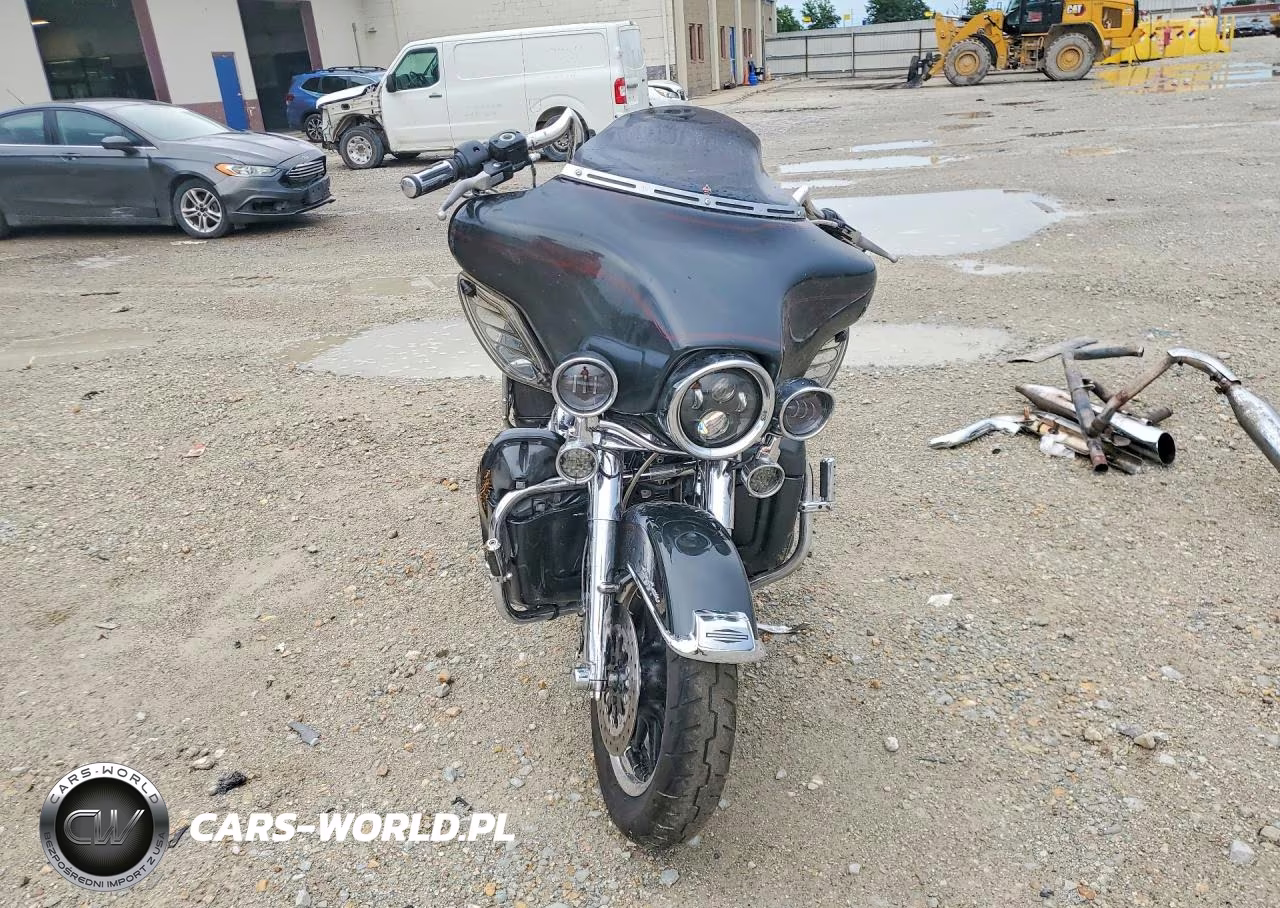 2007 Harley-Davidson Flhtcui VIN:1HD1FC4127Y718215 - 2