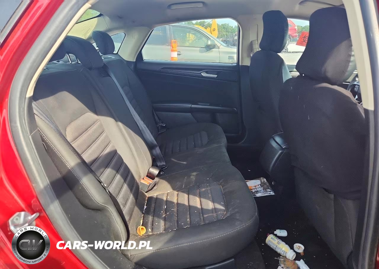 2018 Ford Fusion S VIN:3FA6P0G76JR264887 - 10