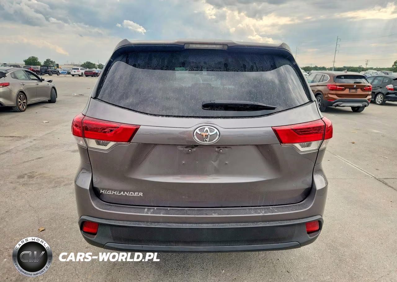 2018 Toyota Highlander Le VIN:5TDZARFH6JS035338 - 6