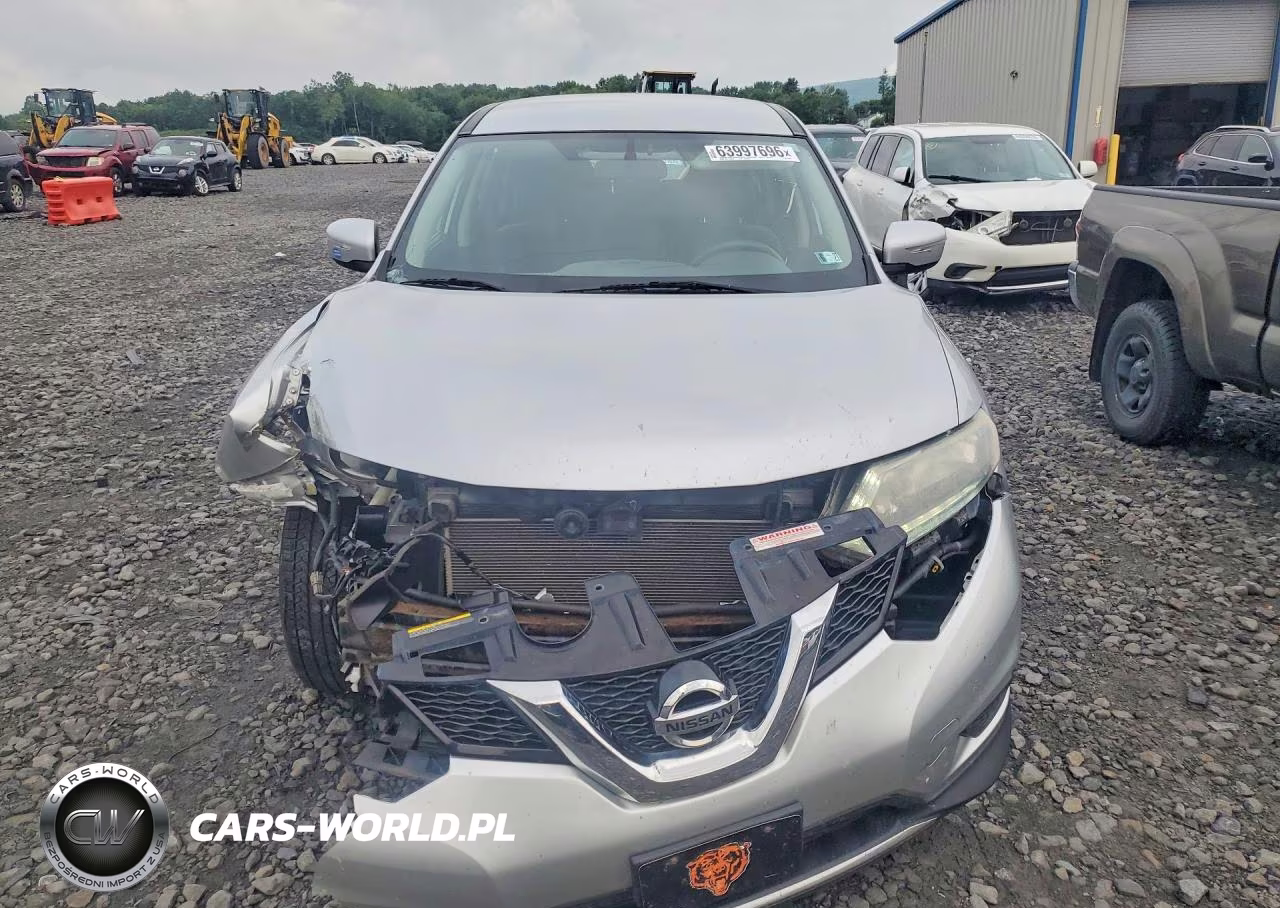 2015 Nissan Rogue S VIN:KNMAT2MV6FP523830 - 5