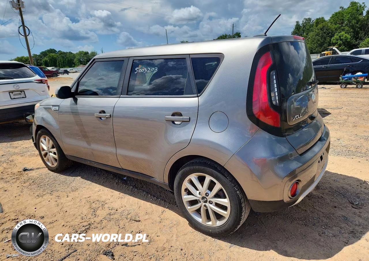 2018 Kia Soul + VIN:KNDJP3A5XJ7518721 - 2