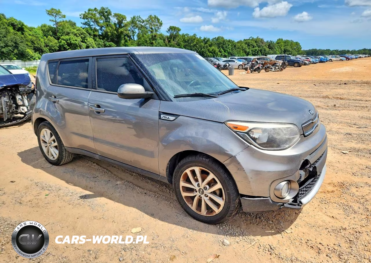 2018 Kia Soul + VIN:KNDJP3A5XJ7518721 - 4
