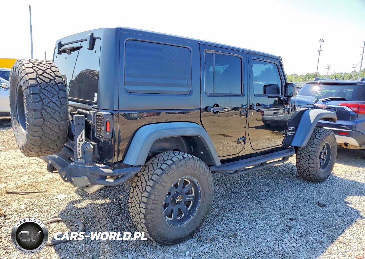 2016 Jeep Wrangler Unlimited Sport VIN:1C4BJWDG7GL155668 - 3