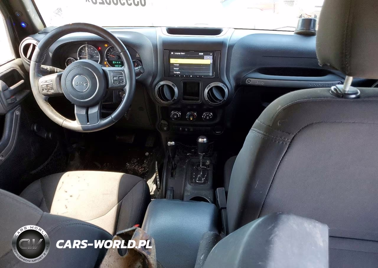 2016 Jeep Wrangler Unlimited Sport VIN:1C4BJWDG7GL155668 - 8