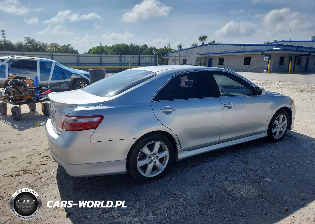 2007 Toyota Camry Se V6 VIN:4T1BK46K97U556535 - 3