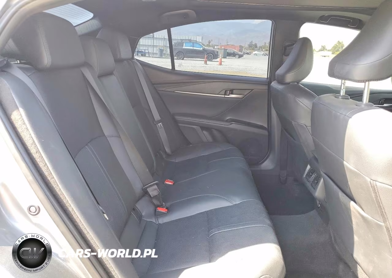 2025 Toyota Camry Xse VIN:4T1DAACK5SU632257 - 10