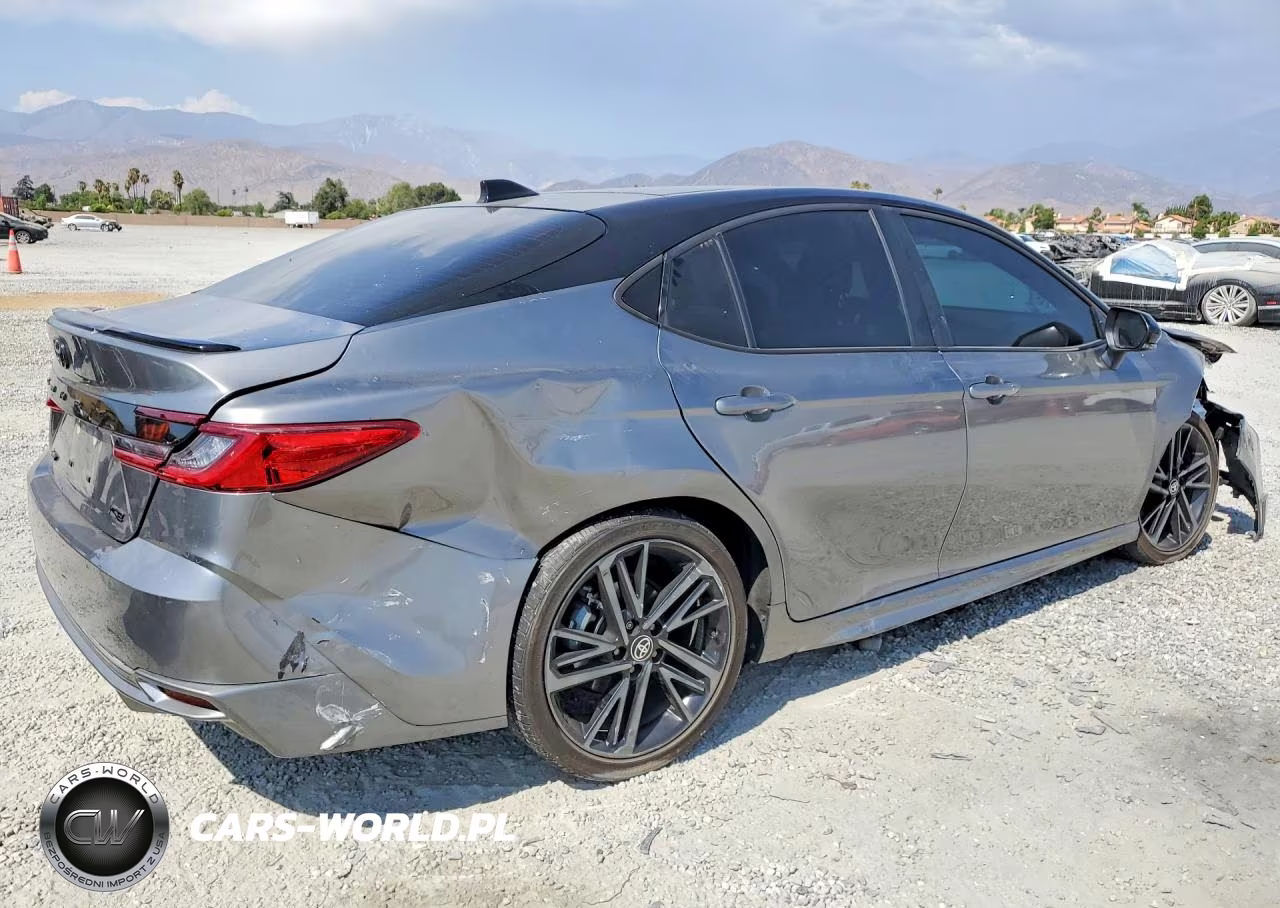 2025 Toyota Camry Xse VIN:4T1DAACK5SU632257 - 3