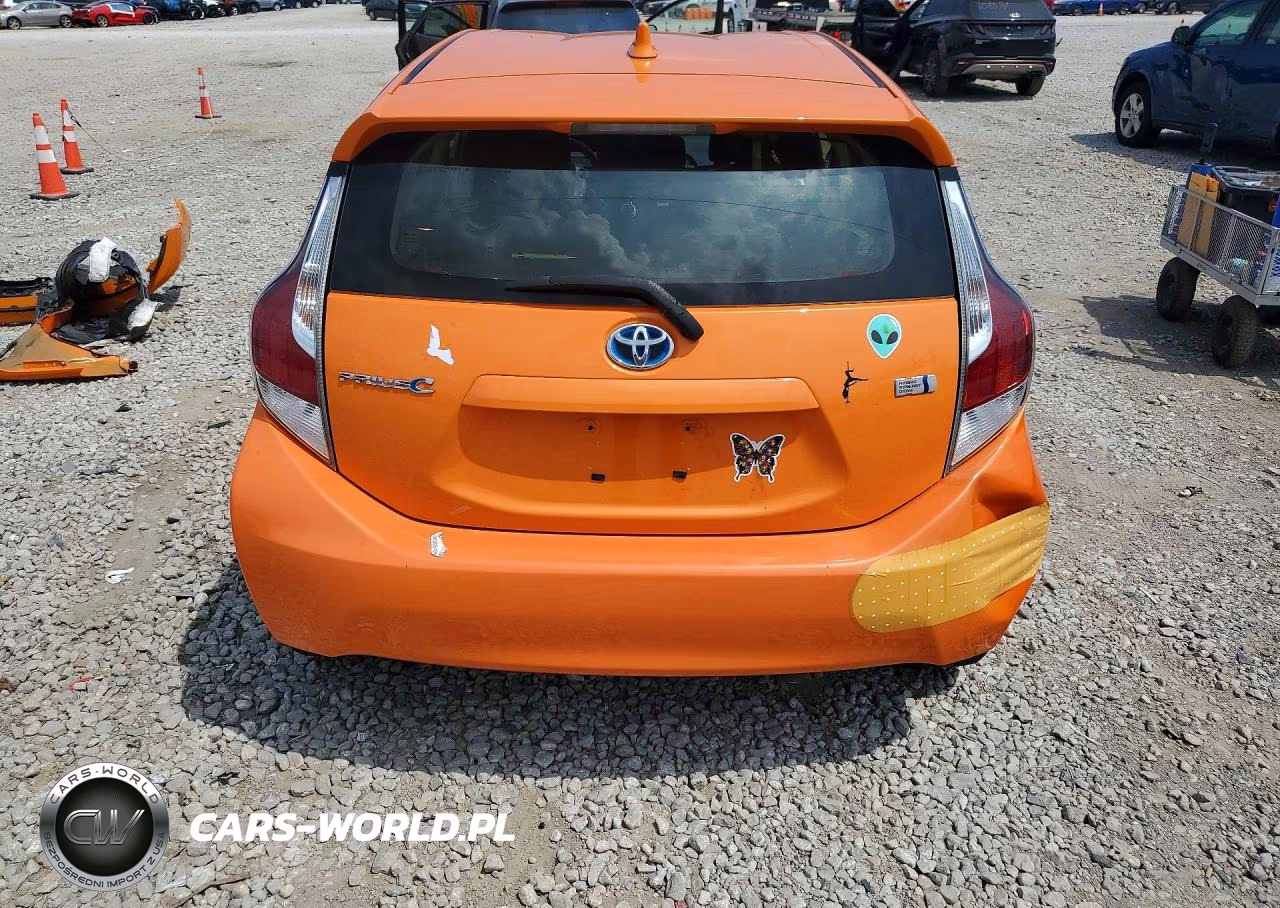 2016 Toyota Prius C Two VIN:JTDKDTB3XG1130927 - 6