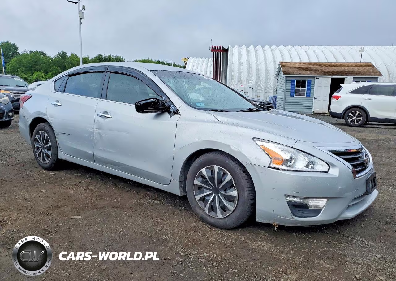 2014 Nissan Altima 2.5 S VIN:1N4AL3APXEN350602 - 4