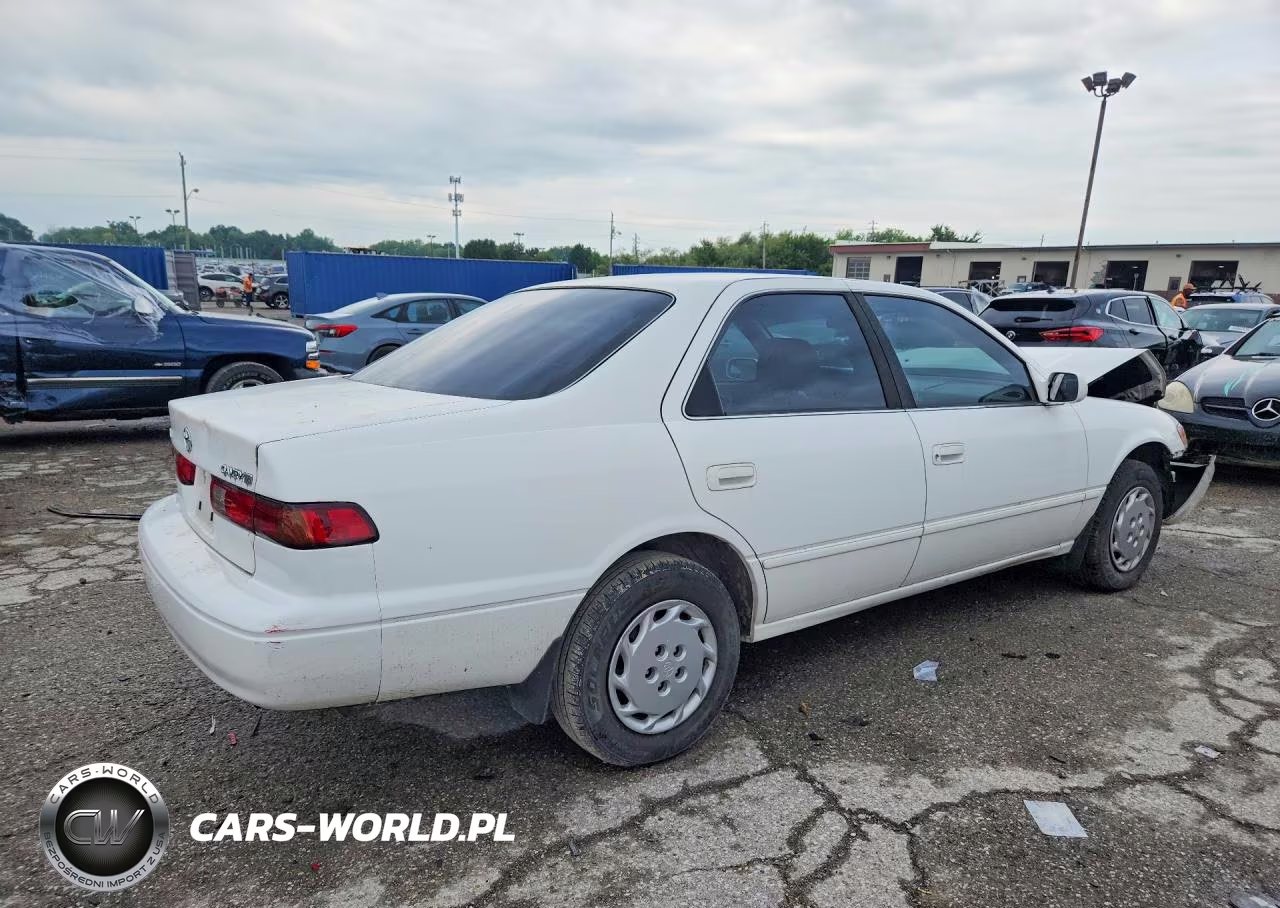 1997 Toyota Camry Le VIN:4T1BG22K9VU812925 - 3