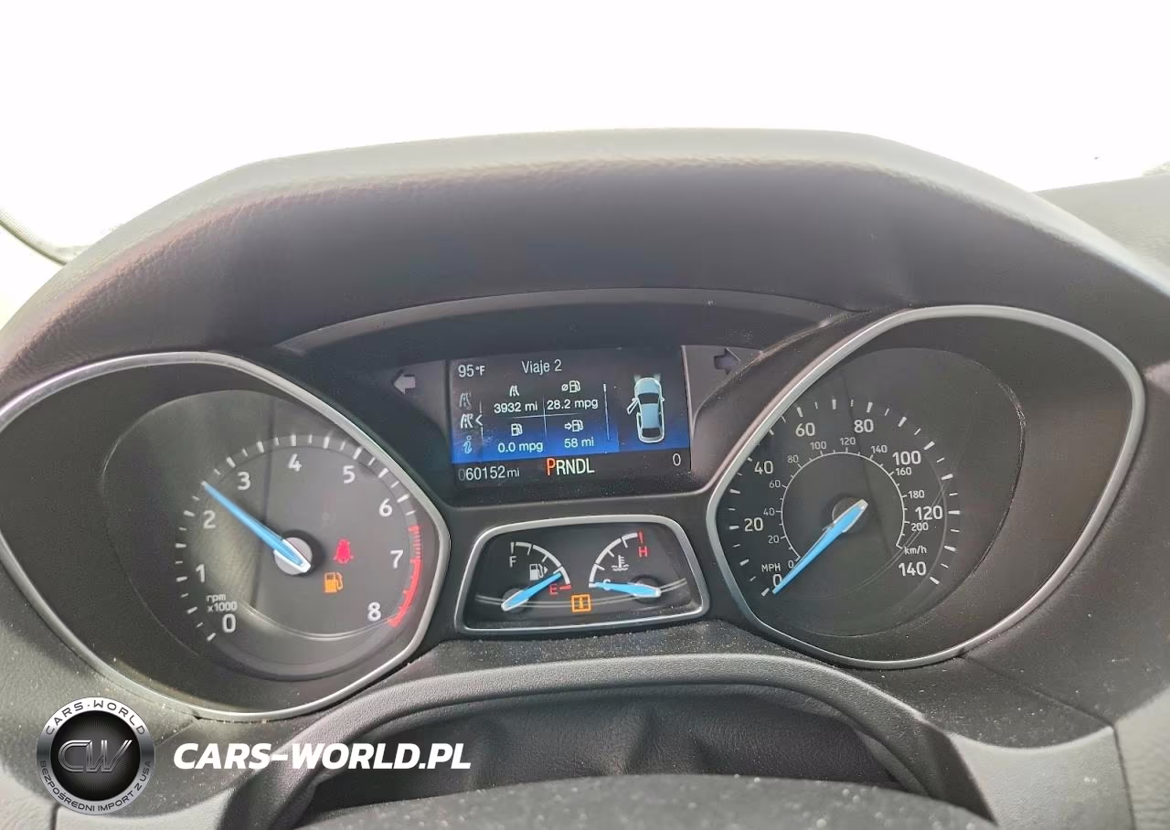 2018 Ford Focus Se VIN:1FADP3F26JL312417 - 9
