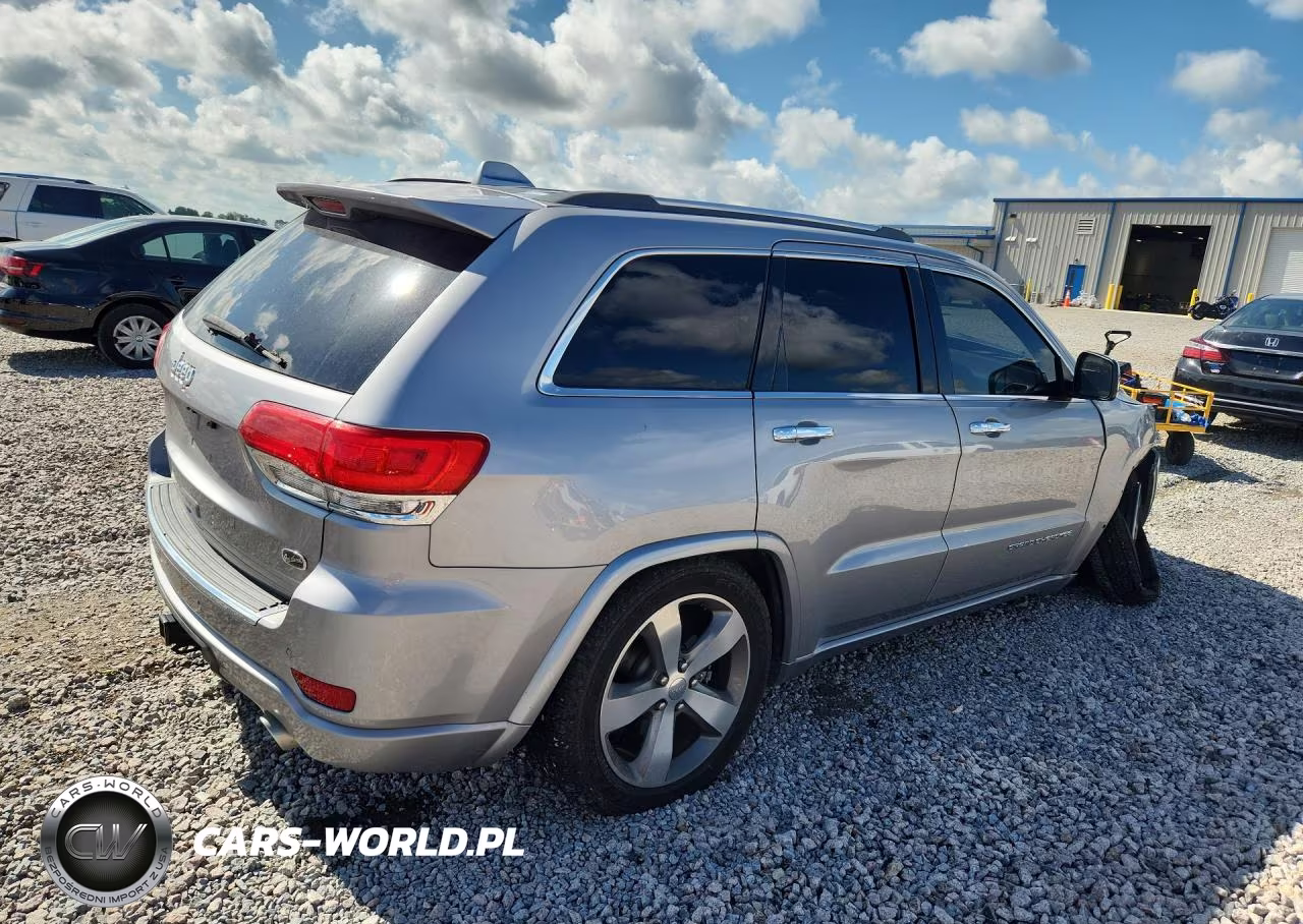 2015 Jeep Grand Cherokee Overland VIN:1C4RJFCTXFC822552 - 3