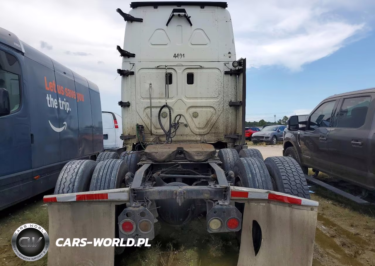 2015 Freightliner Cascadia 125 VIN:1FUJGLD57FLGJ0097 - 6