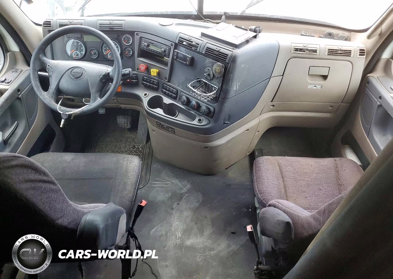 2015 Freightliner Cascadia 125 VIN:1FUJGLD57FLGJ0097 - 8