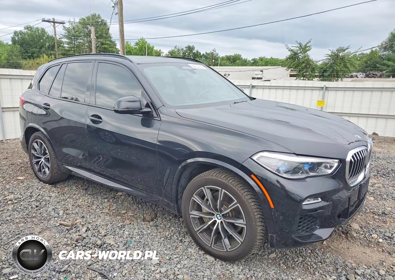 2019 BMW X5 xDrive50I VIN:5UXJU2C52KLN49968 - 4