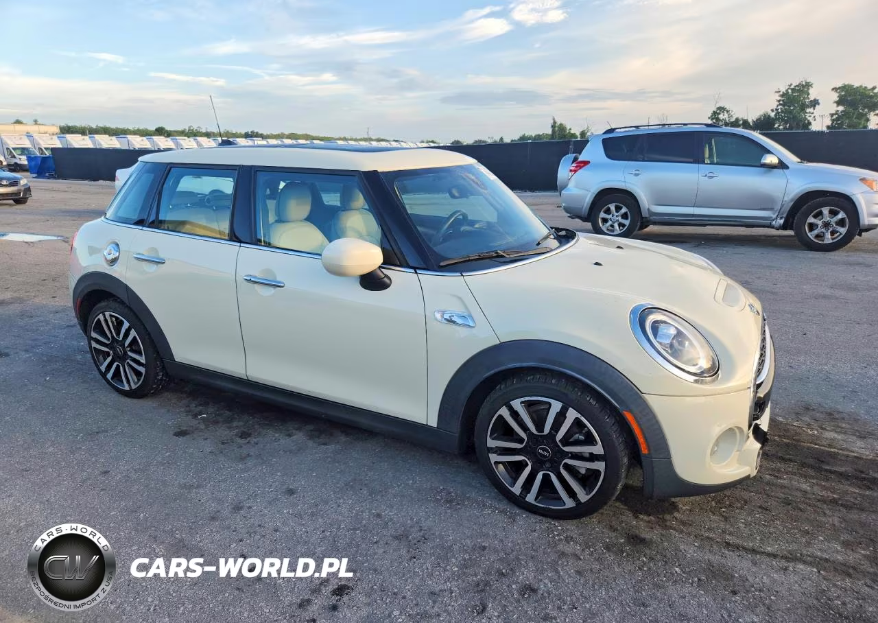 2021 Mini Cooper S VIN:WMWXU9C02M2P04629 - 4