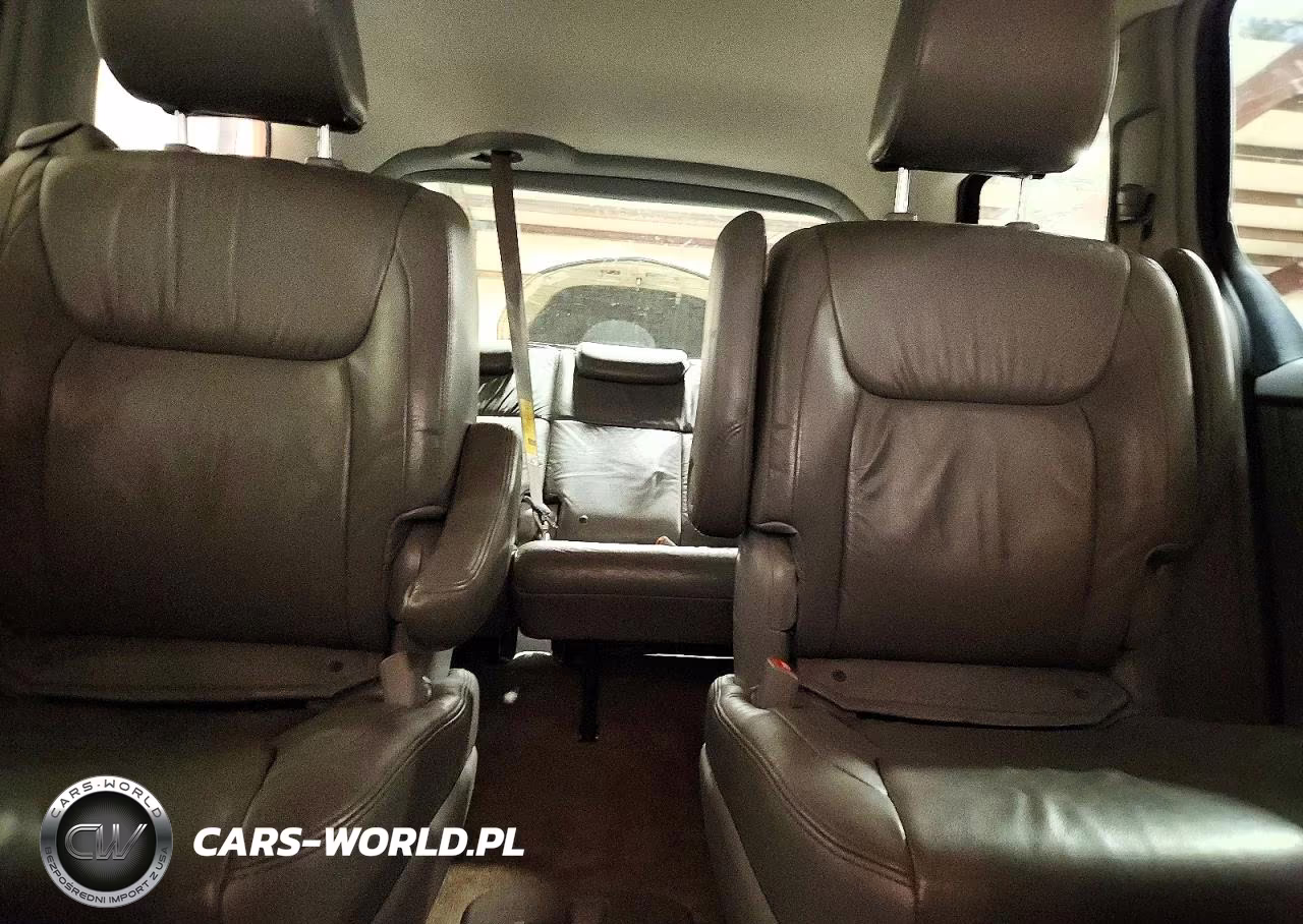 2010 Toyota Sienna Xle VIN:5TDYK4CC1AS327046 - 10