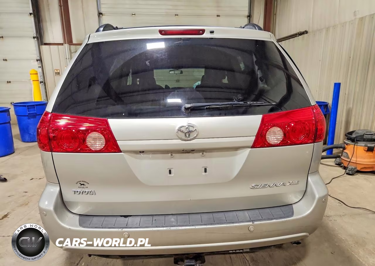 2010 Toyota Sienna Xle VIN:5TDYK4CC1AS327046 - 6