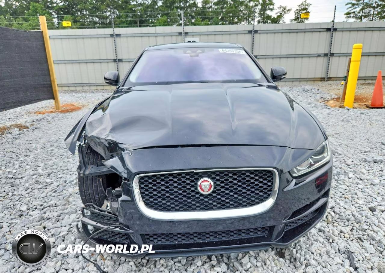2017 Jaguar Xe Premium VIN:SAJAJ4BV6HA972484 - 5