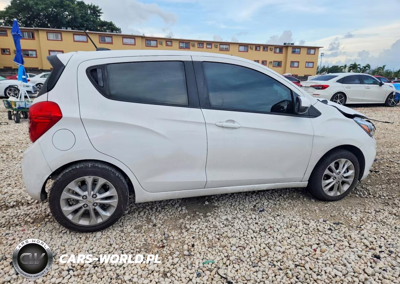 2022 Chevrolet Spark 1Lt VIN:KL8CD6SA0NC038708 - 3