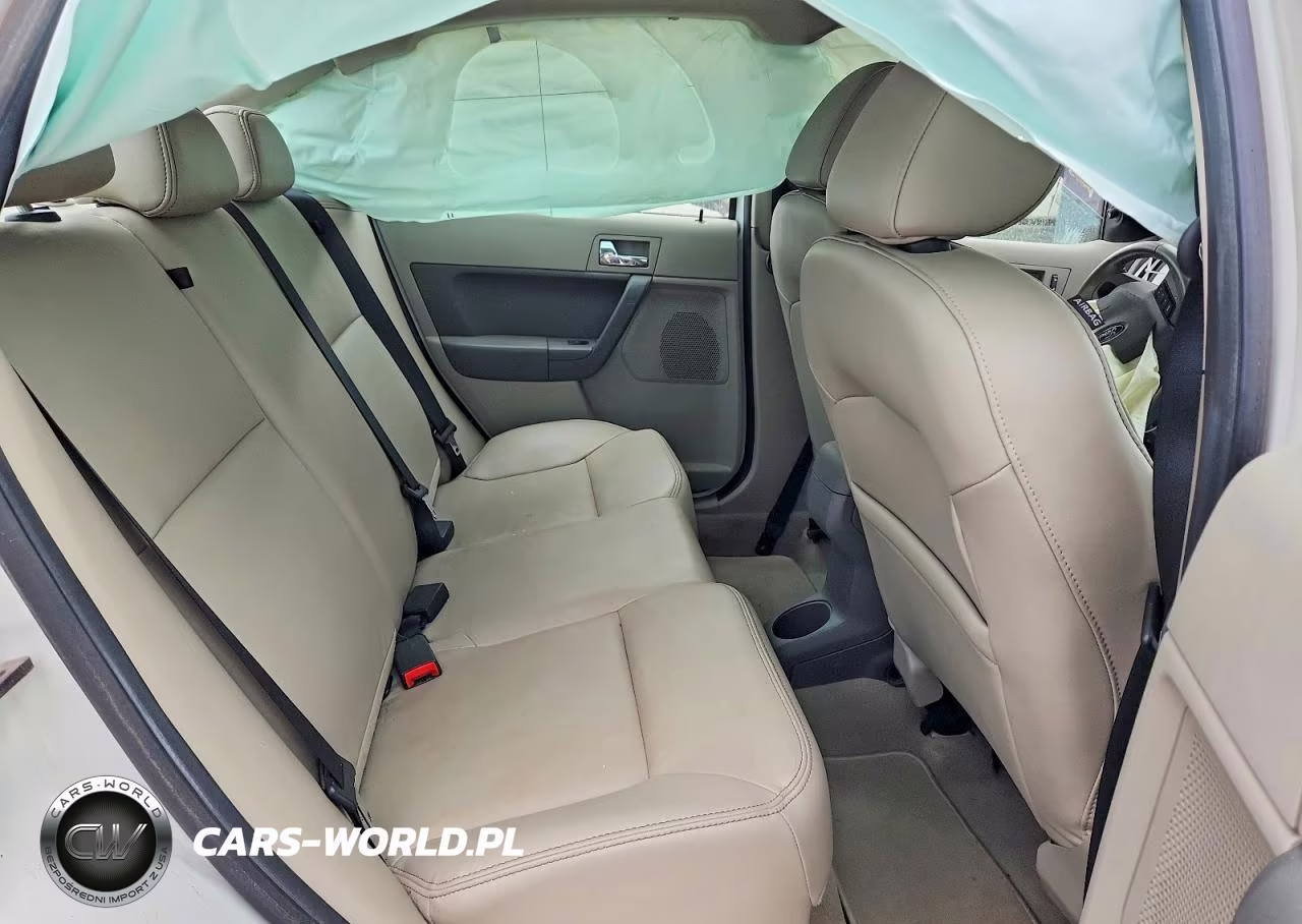 2010 Ford Focus Sel VIN:1FAHP3HN5AW199941 - 10