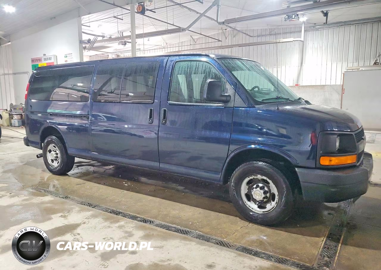 2011 Chevrolet Express G3500 Ls VIN:1GAZGZFG3B1159922 - 4