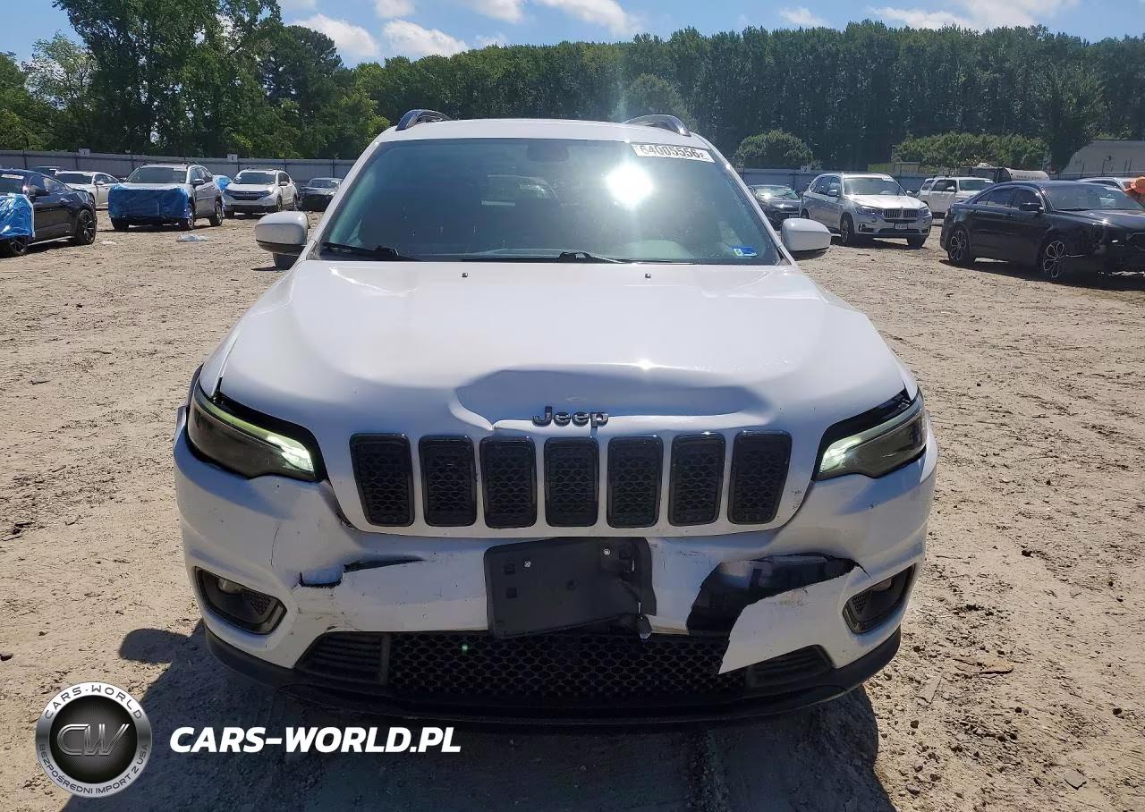 2019 Jeep Cherokee Latitude Plus VIN:1C4PJMLB0KD482335 - 5