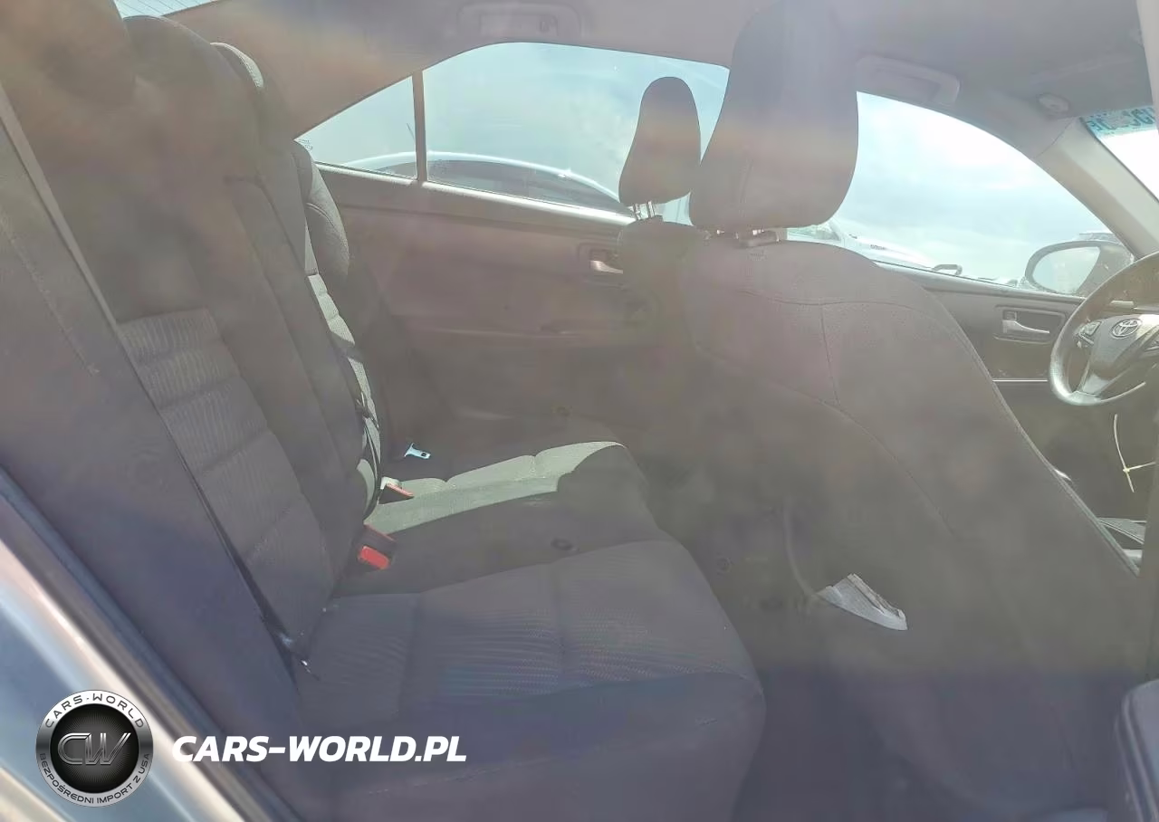 2016 Toyota Camry Le VIN:4T4BF1FK9GR584473 - 10