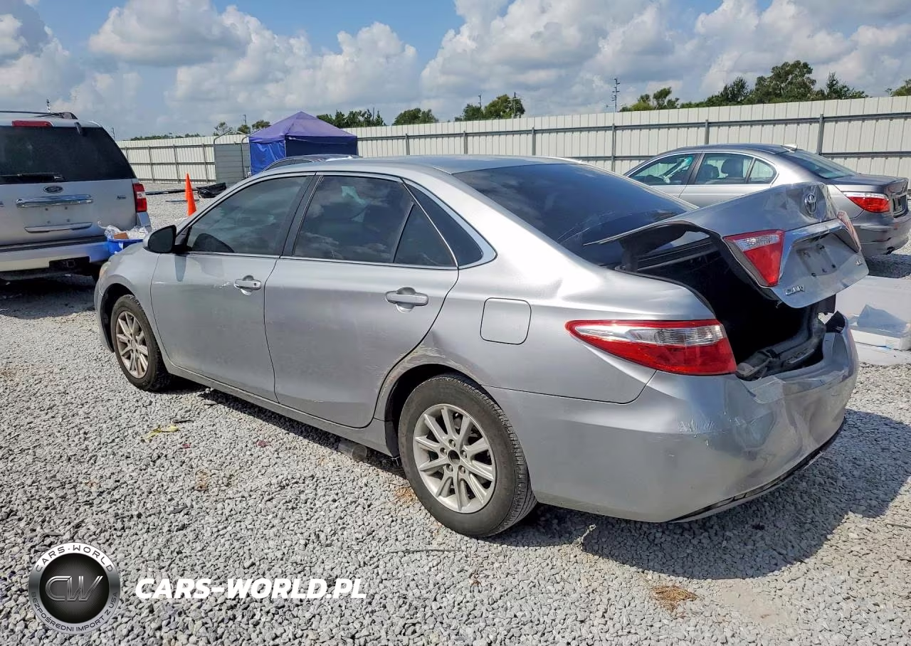 2016 Toyota Camry Le VIN:4T4BF1FK9GR584473 - 2