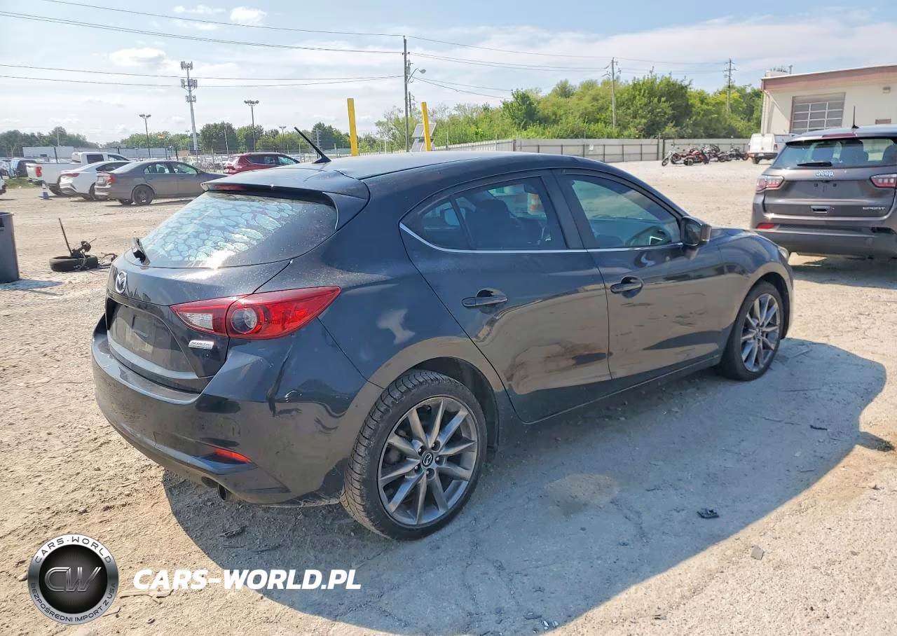 2018 Mazda 3 Touring VIN:3MZBN1L37JM233925 - 3