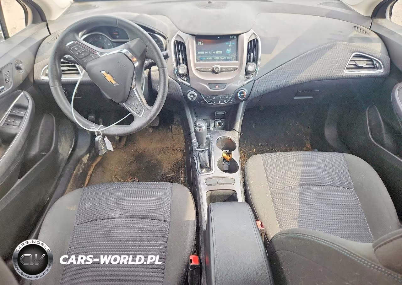 2018 Chevrolet Cruze Lt VIN:3G1BE6SM2JS617268 - 8