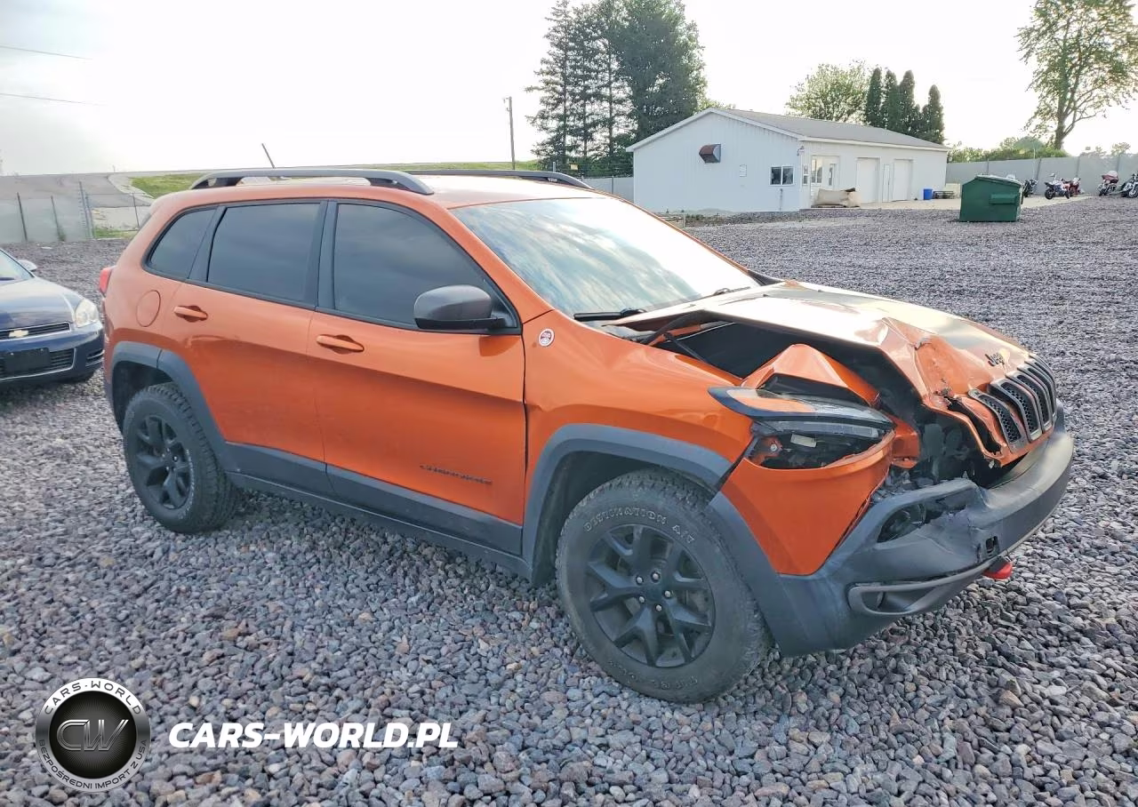 2015 Jeep Cherokee Trailhawk VIN:1C4PJMBB0FW630544 - 4
