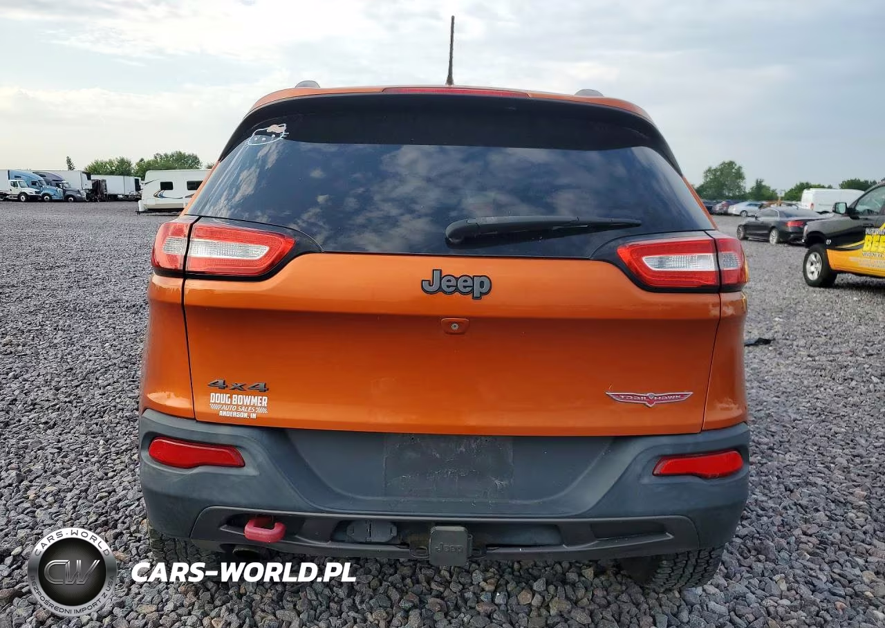 2015 Jeep Cherokee Trailhawk VIN:1C4PJMBB0FW630544 - 6