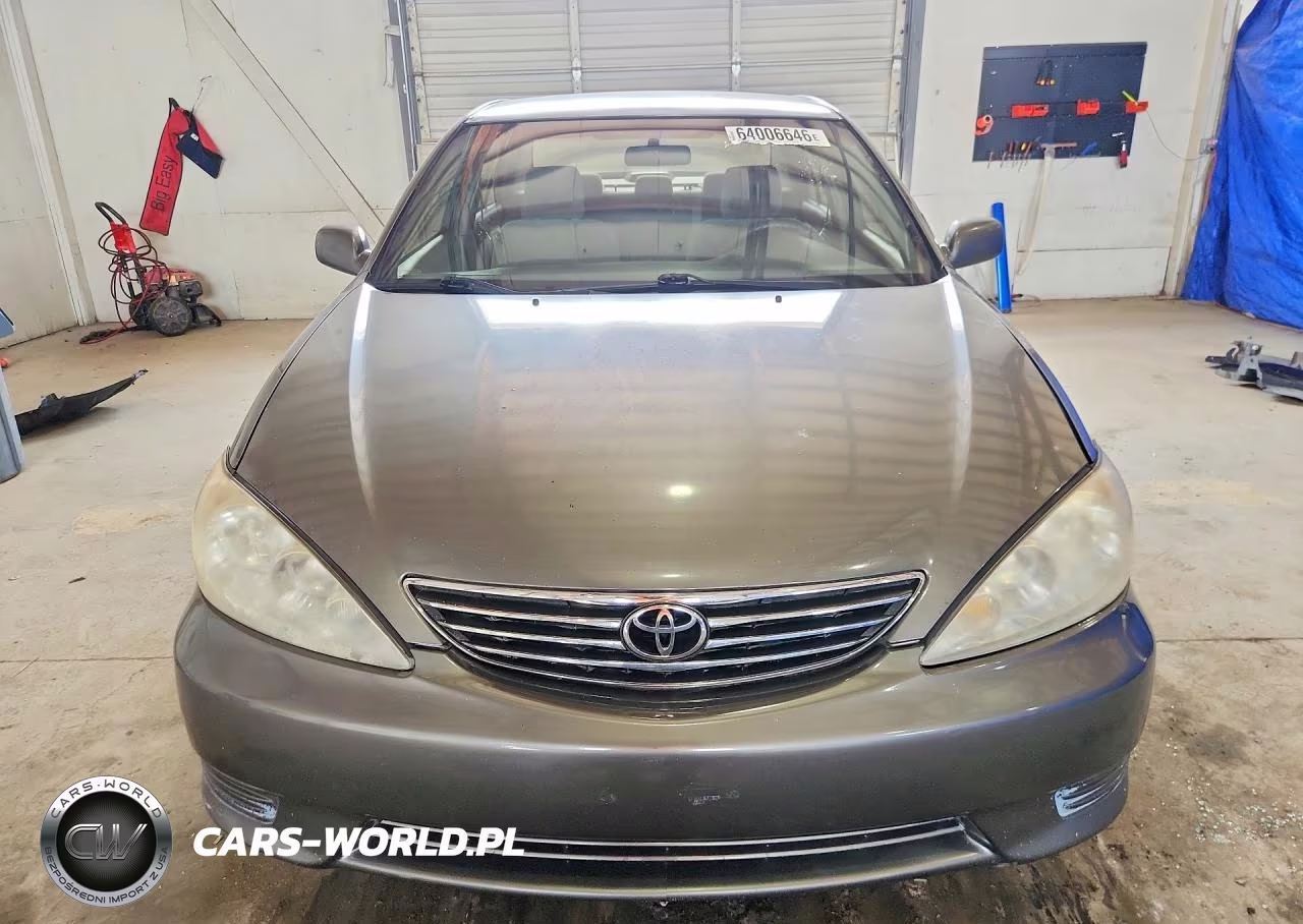 2005 Toyota Camry Le VIN:4T1BE32K95U609108 - 5