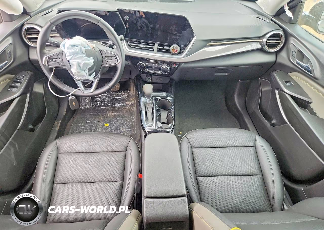 2025 Chevrolet Trax Activ VIN:KL77LKEP7SC135949 - 8